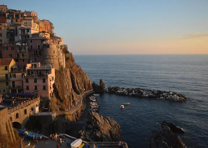 Reggimonti Cinque Terre Feriehus *